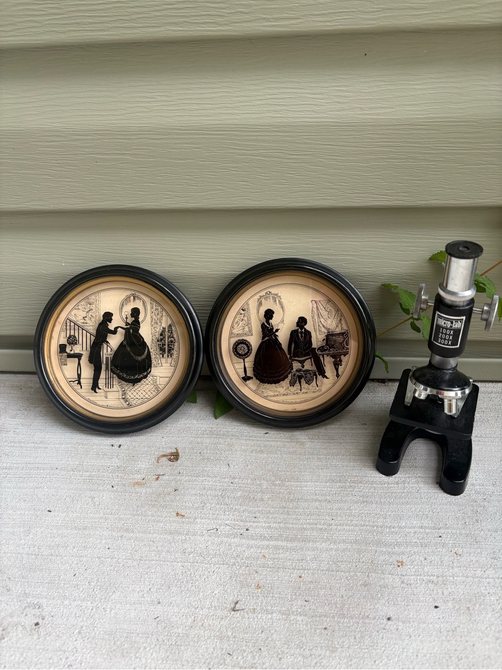 Vintage Round Silhouettes Wall Hangings, #5486 and #5487, C & A Richards of BOS